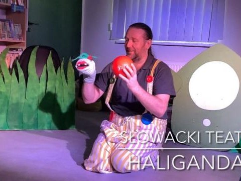 Słowacki teatr Haliganda w Nadolicach Wielkich - relacja filmowa